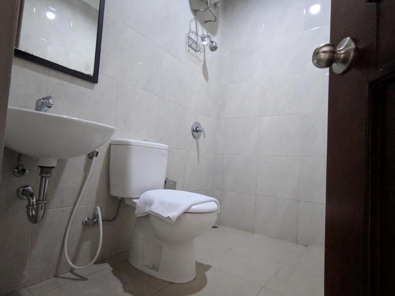 My Home By Flat06 Jakarta Exterior foto